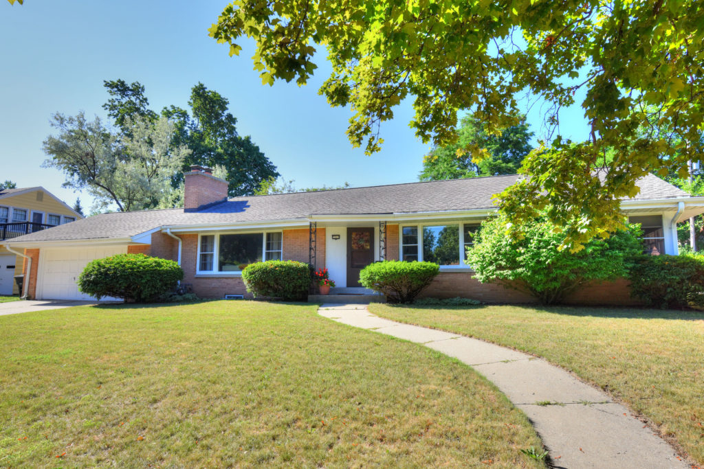 7315 Maple Terrace Wauwatosa, WI 532133152 Firefly Real Estate