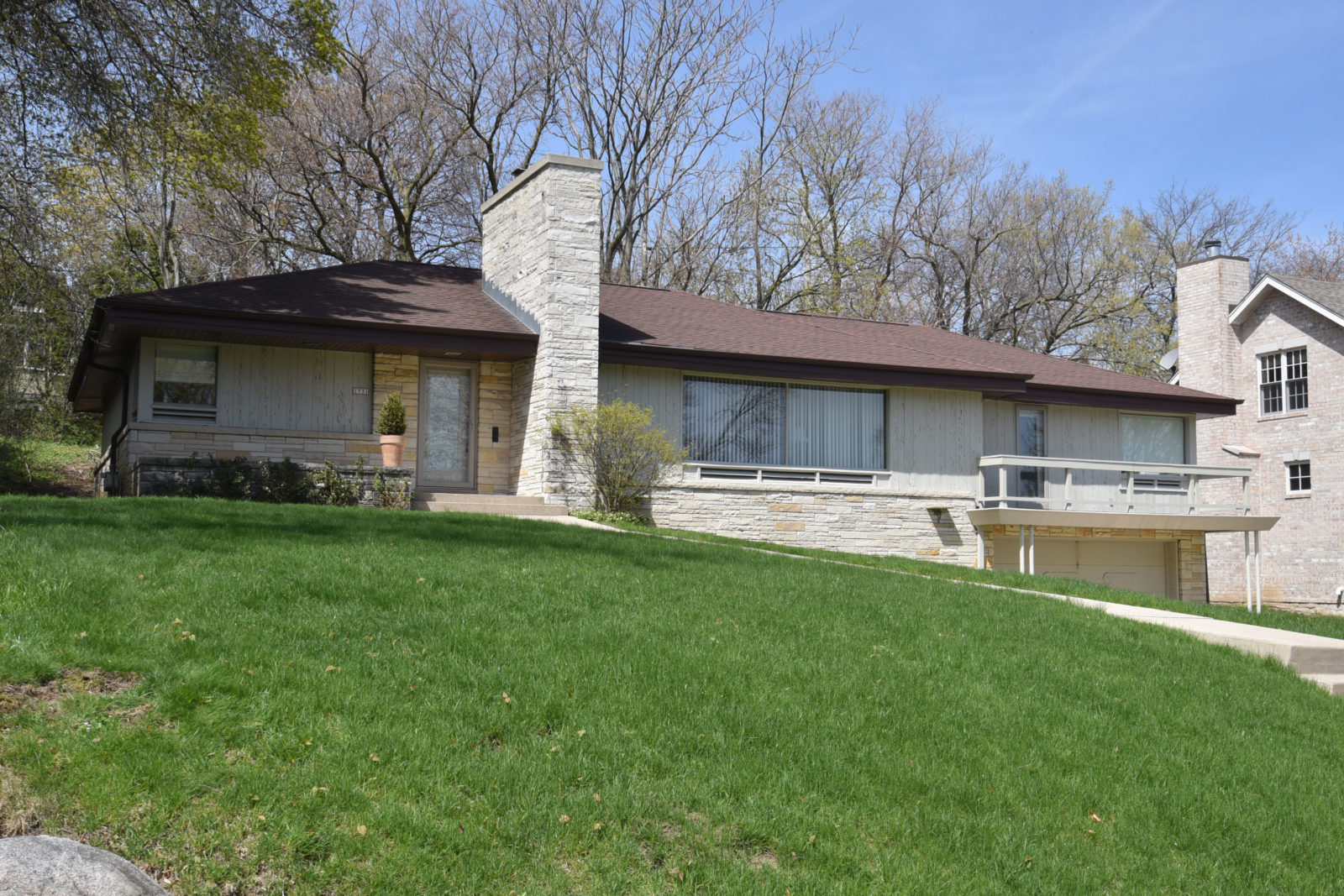 1731 Alta Vista Ave., Wauwatosa, WI 53213 Firefly Real Estate