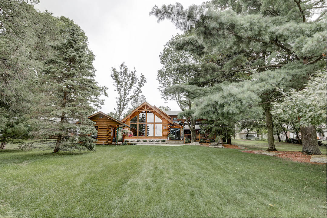 W376S5155 E. Pretty Lake Rd., Ottawa, WI 53118 Firefly Real Estate