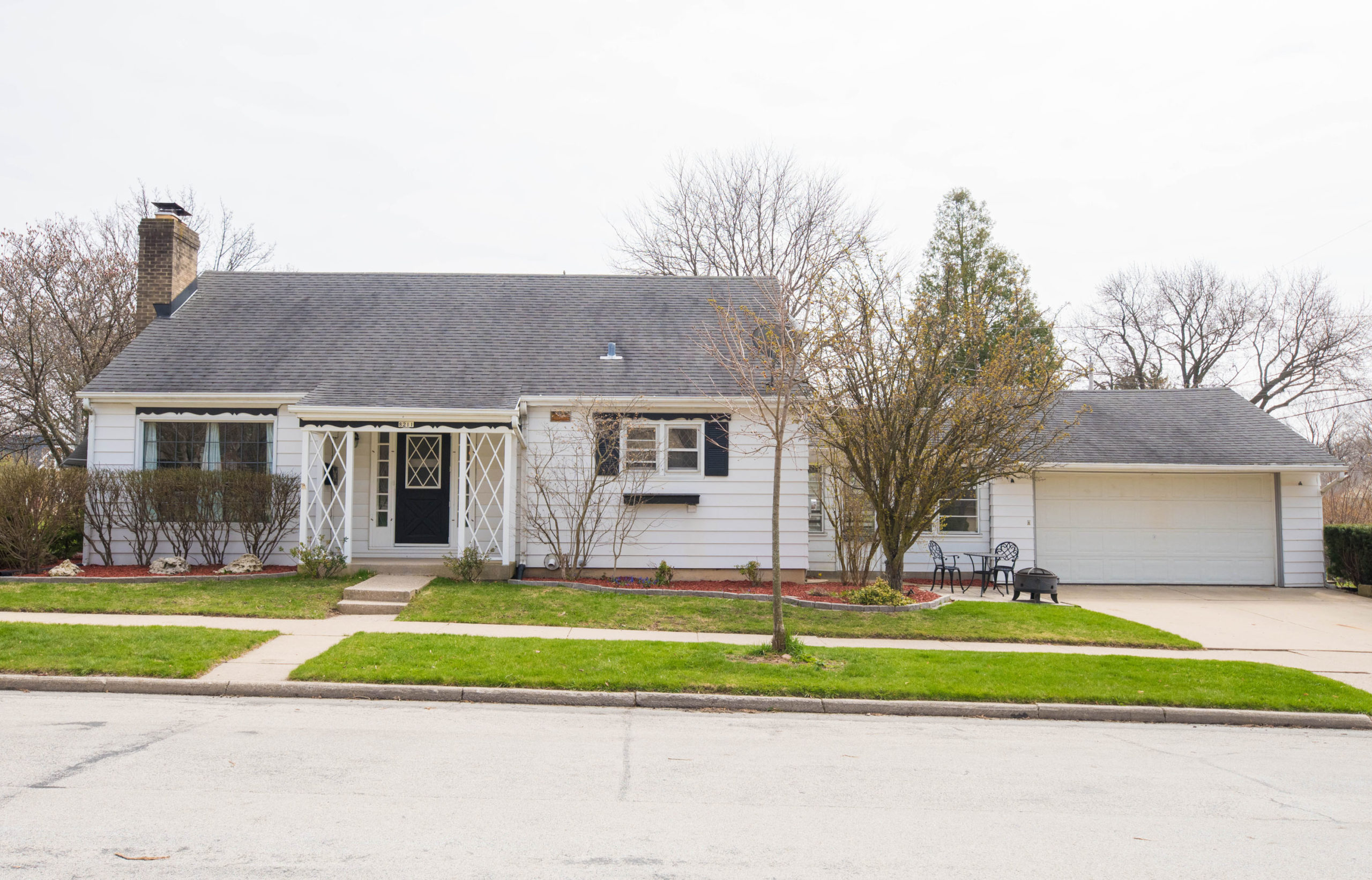 8211 W. Wright St., Wauwatosa, WI 53213 Firefly Real Estate