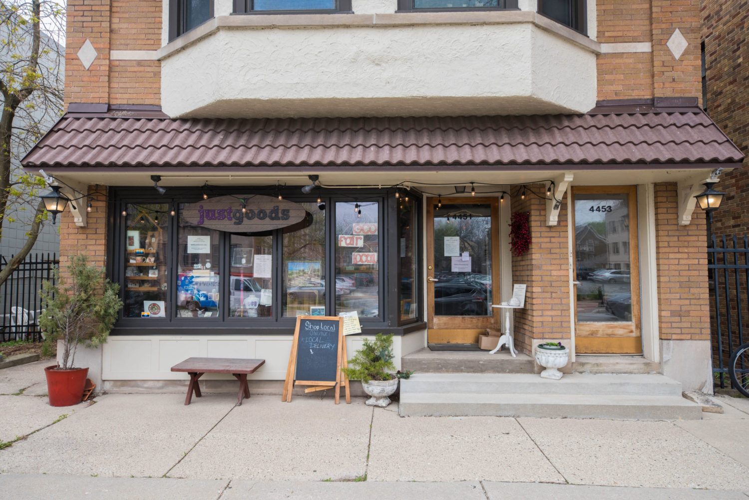 4434 N. Oakland Ave. 203, Shorewood, WI 532111615 Firefly Real Estate