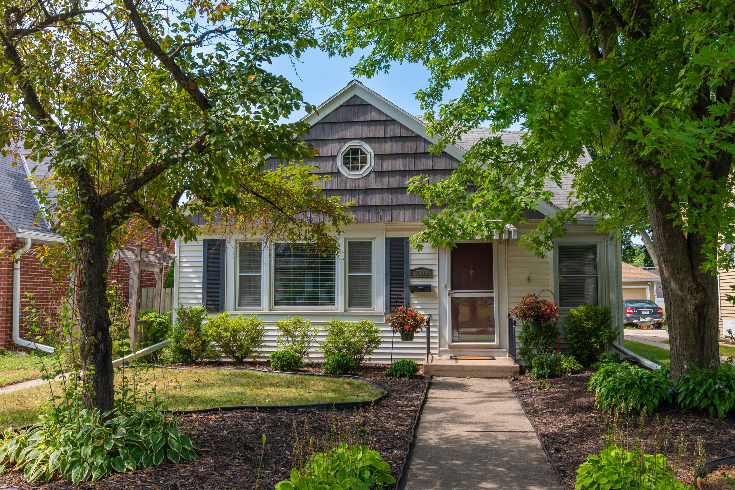 2609 N. 66th St., Wauwatosa, WI 53213 Firefly Real Estate