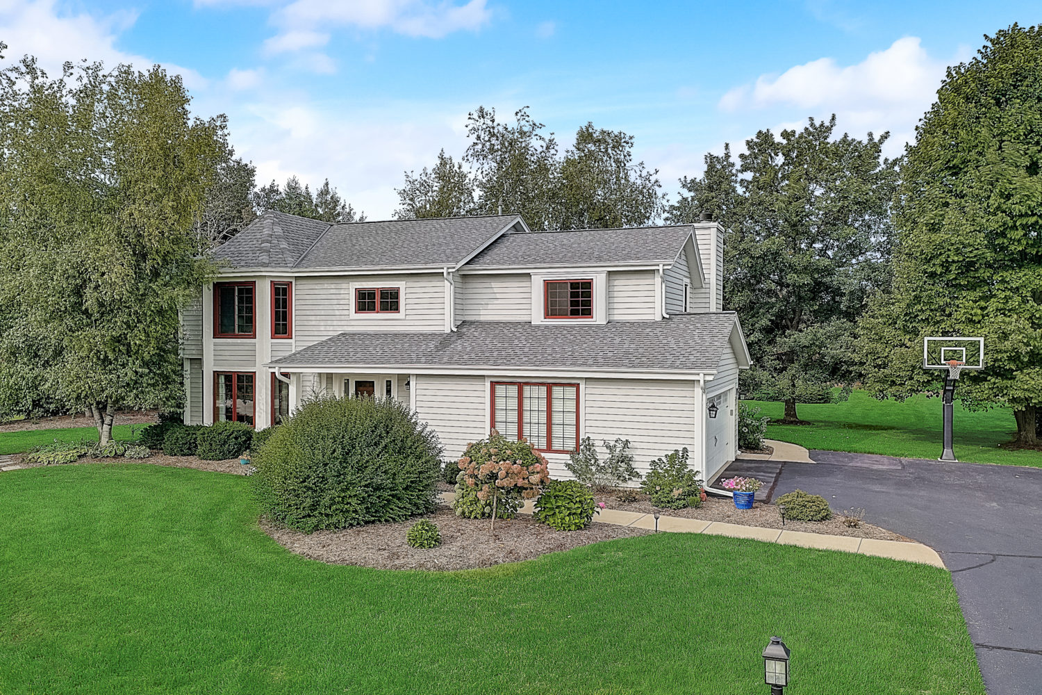 2373 Hillcrest Dr., Delafield, WI 53018 Firefly Real Estate