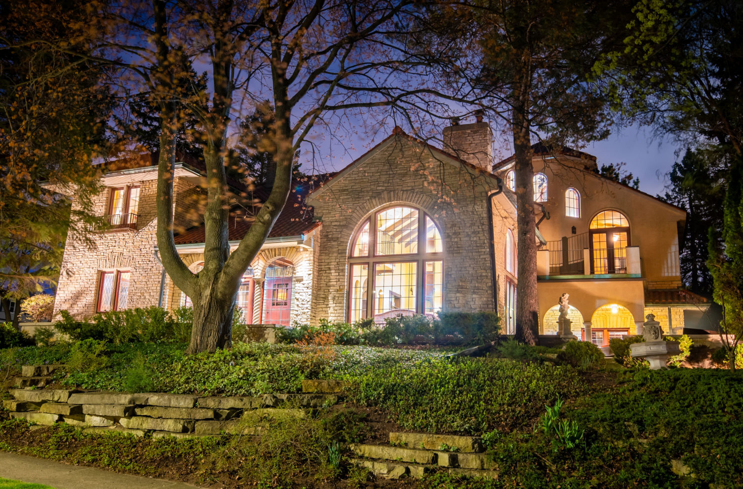 10505 W Woodward Ave. Wauwatosa Wisconsin 53222 Firefly Real Estate