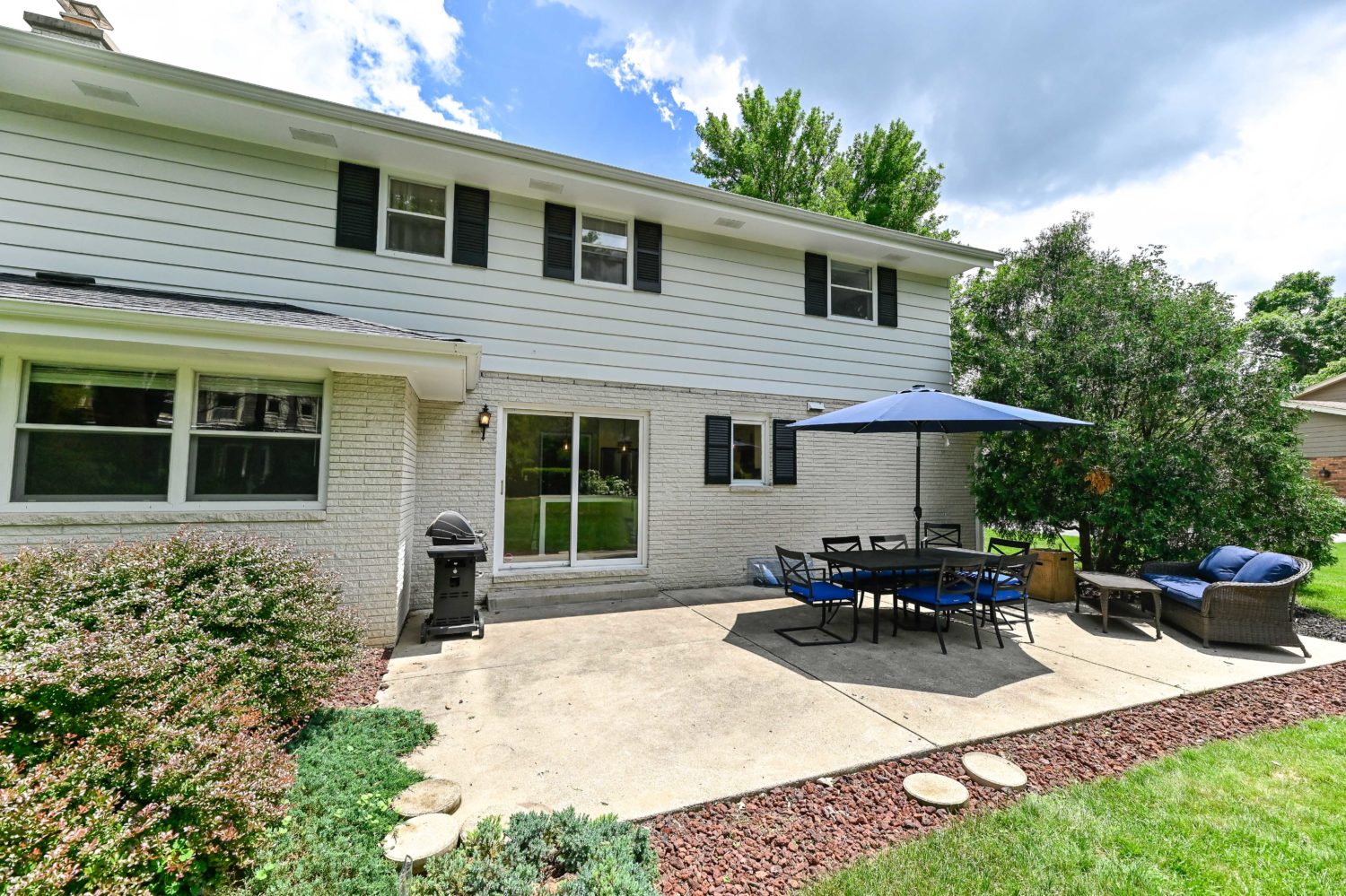 1825 Village Green Court, Elm Grove WI 53122 Firefly Real Estate