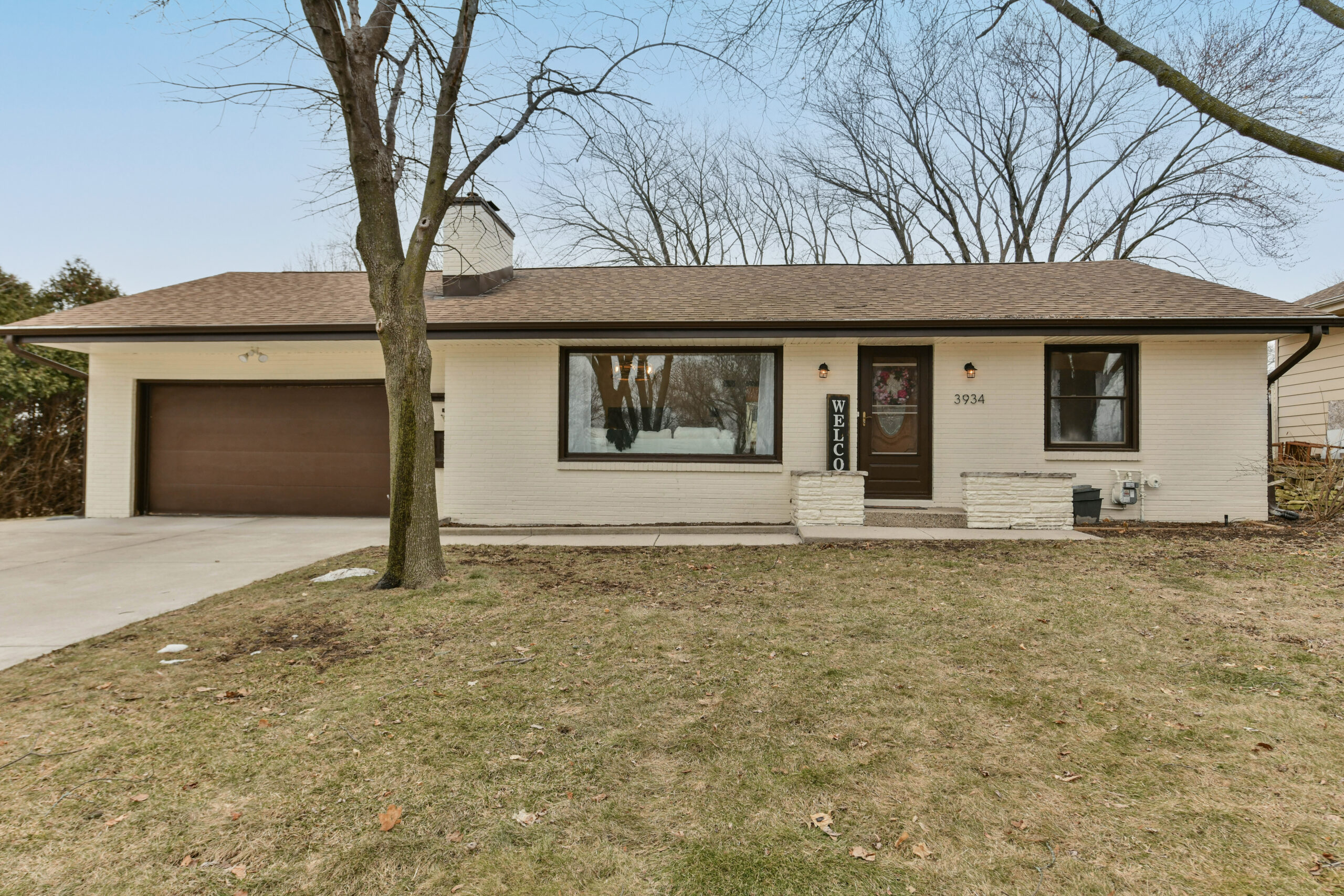  Home for Sale - 3934 N. 102nd St. Wauwatosa, WI 53222-2315
