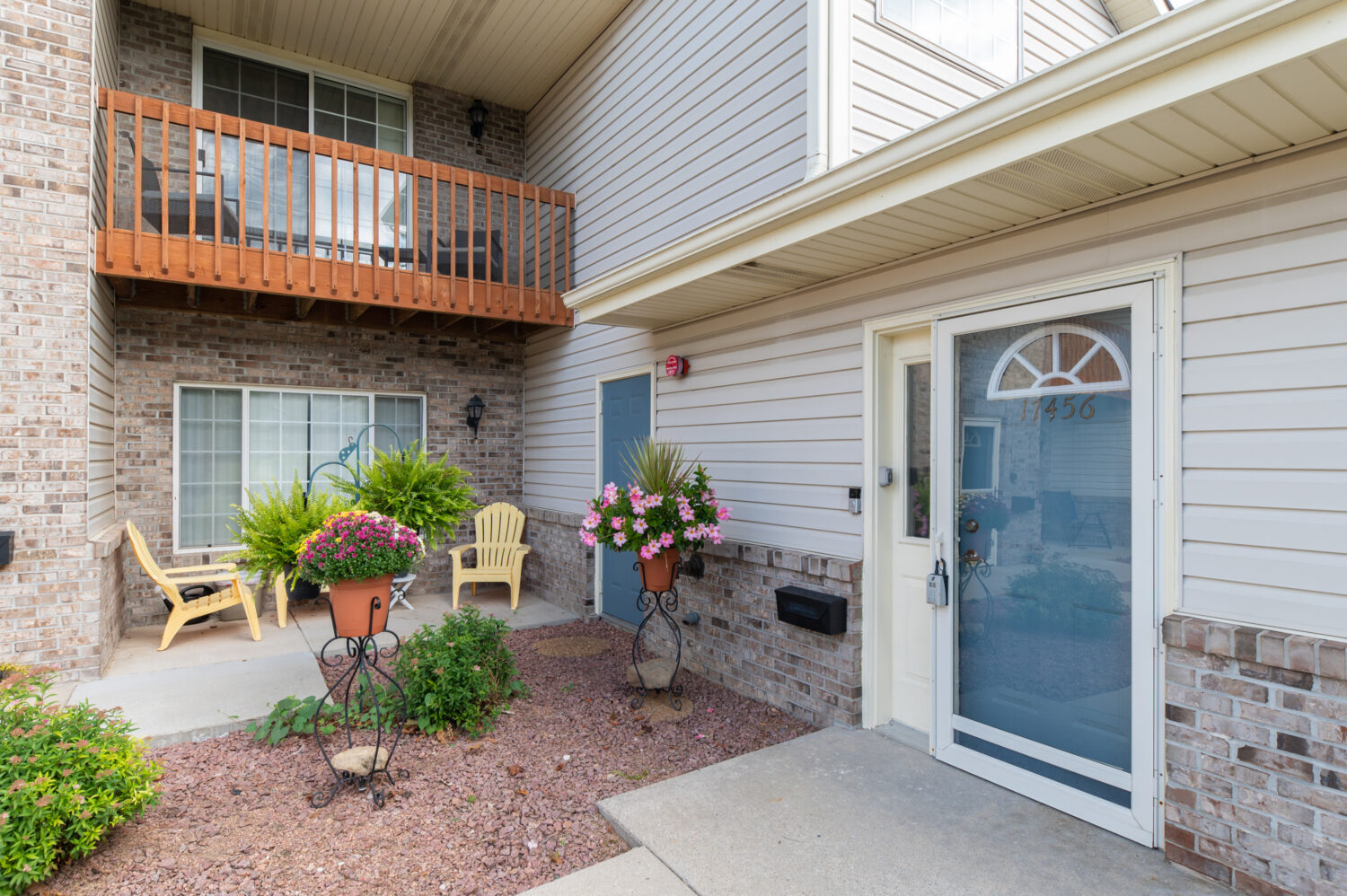 17456 W Lincoln Ave, New Berlin Firefly Real Estate