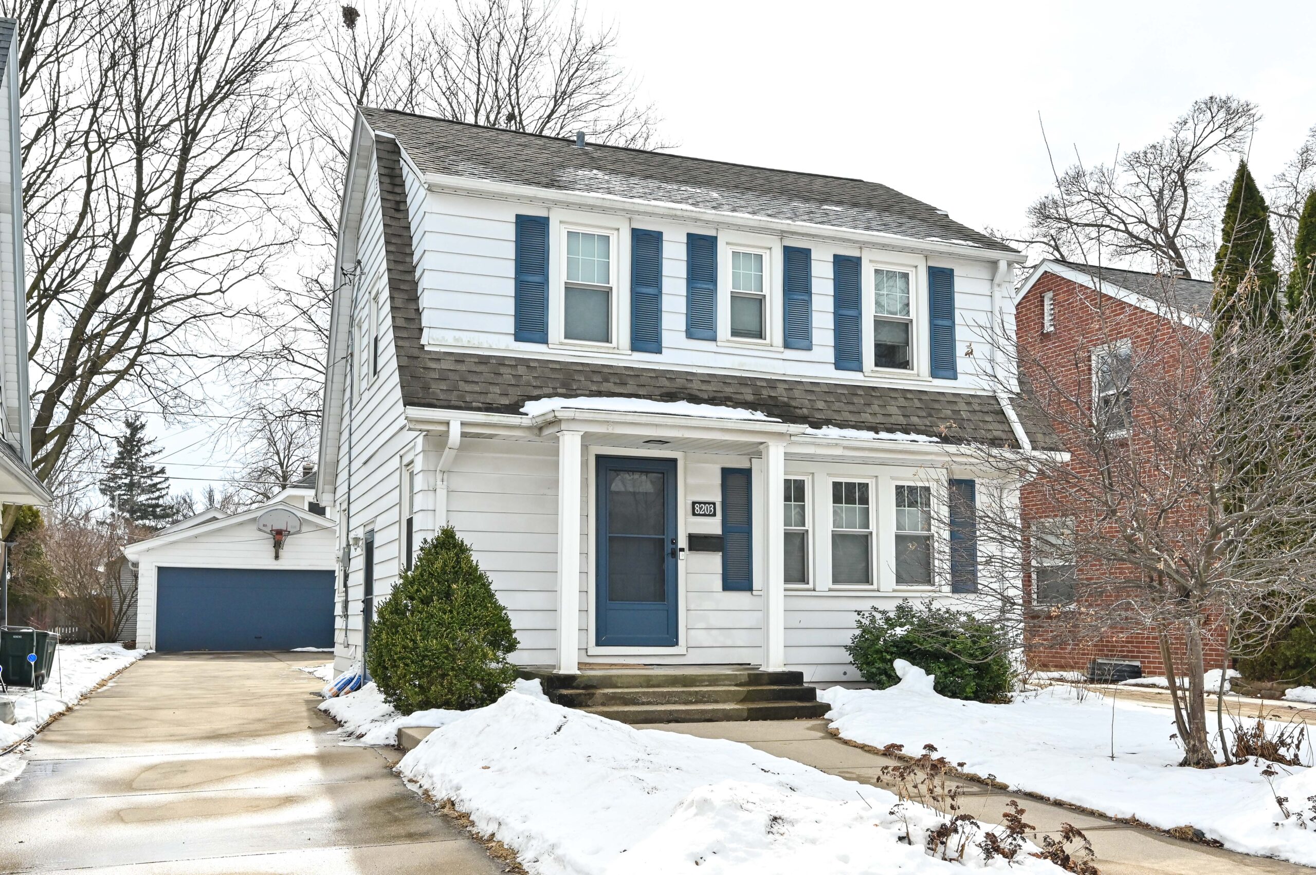  Home for Sale - 8203 Gridley Ave. Wauwatosa, WI 53213-3039