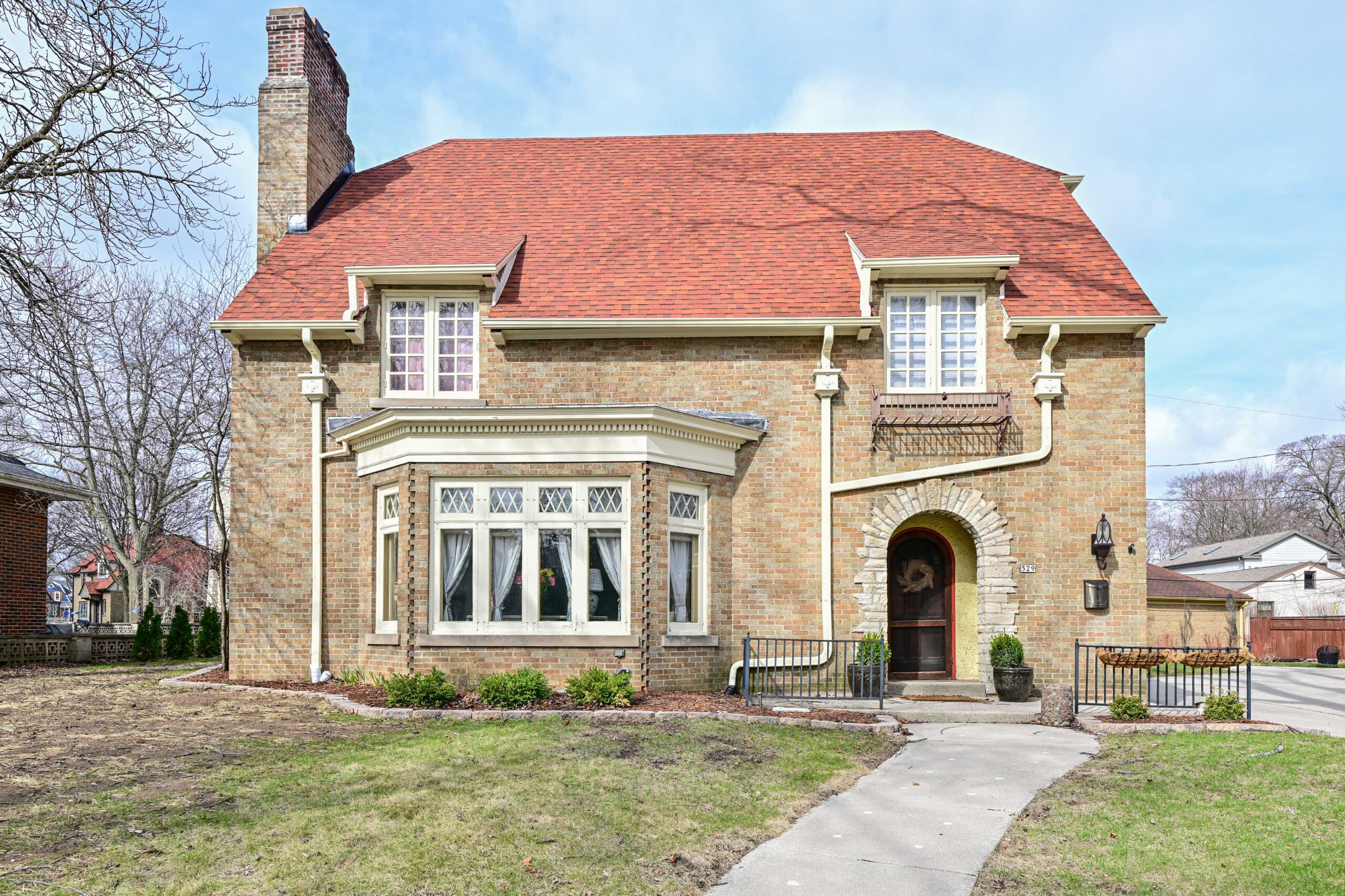 Home for Sale - 529 N. 68th St. Wauwatosa, WI 53213-3954
