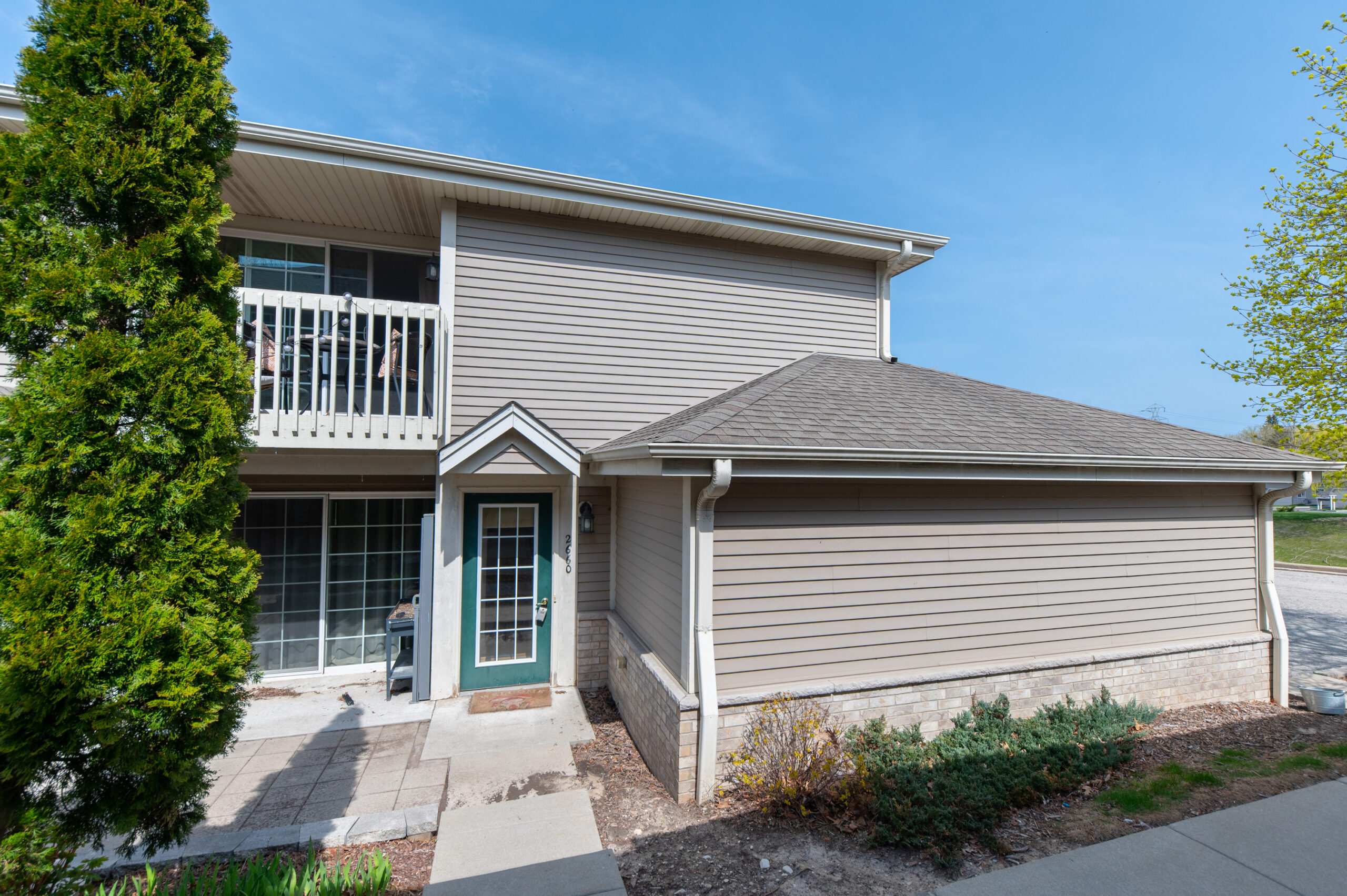 Home for Sale - 2660 Hidden Dr., 41 Saint Francis, WI 53235-5452