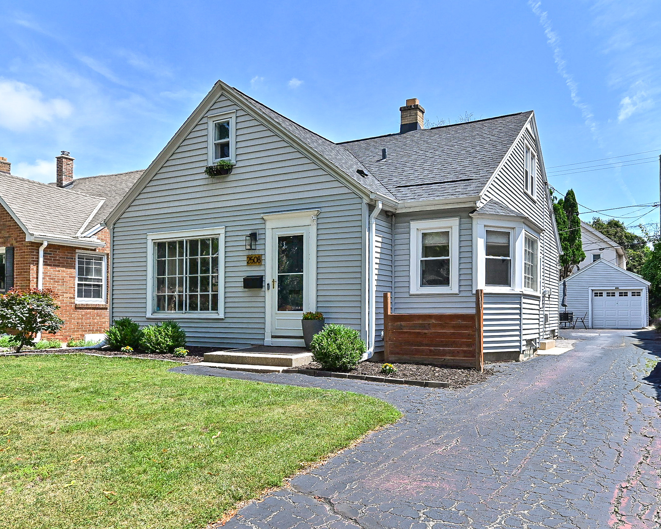  Home for Sale - 2508 N. 62nd St., Wauwatosa, WI 53213 Wauwatosa, WI 53213-1514