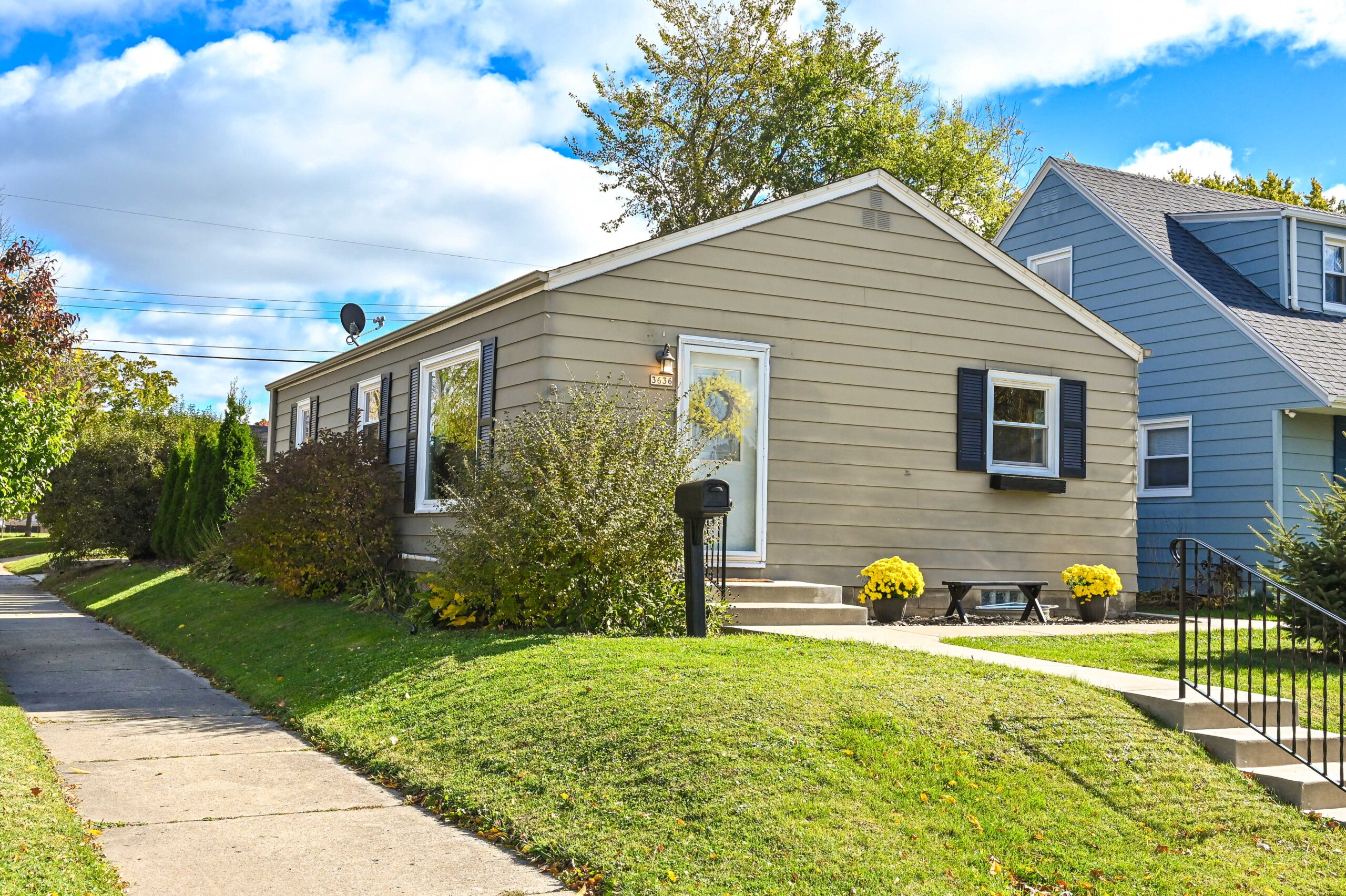  Home for Sale - 3636 N. 97th St. Milwaukee, WI 53222-2627