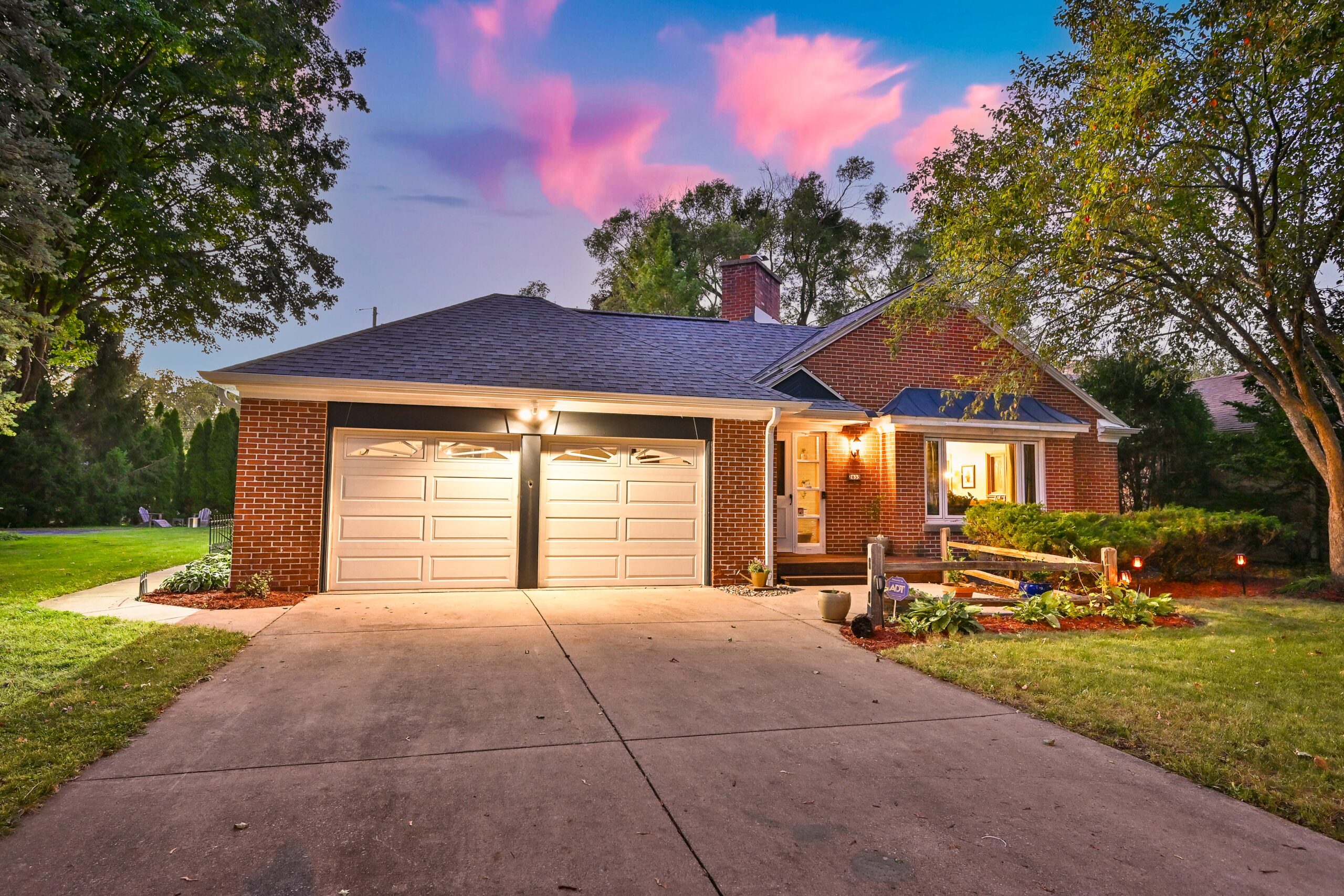  Home for Sale - 2853 N. Colonial Dr. Milwaukee, WI 53222-4532