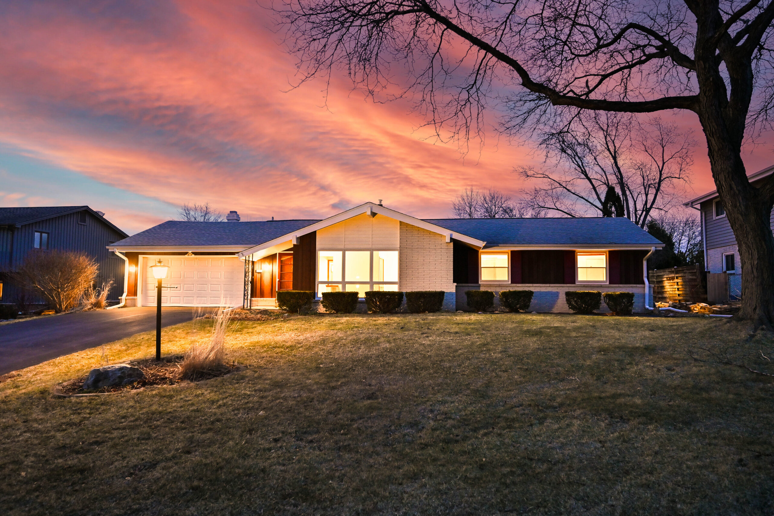  Home for Sale - 2868 N. 118th St. Wauwatosa, WI 53222-4111