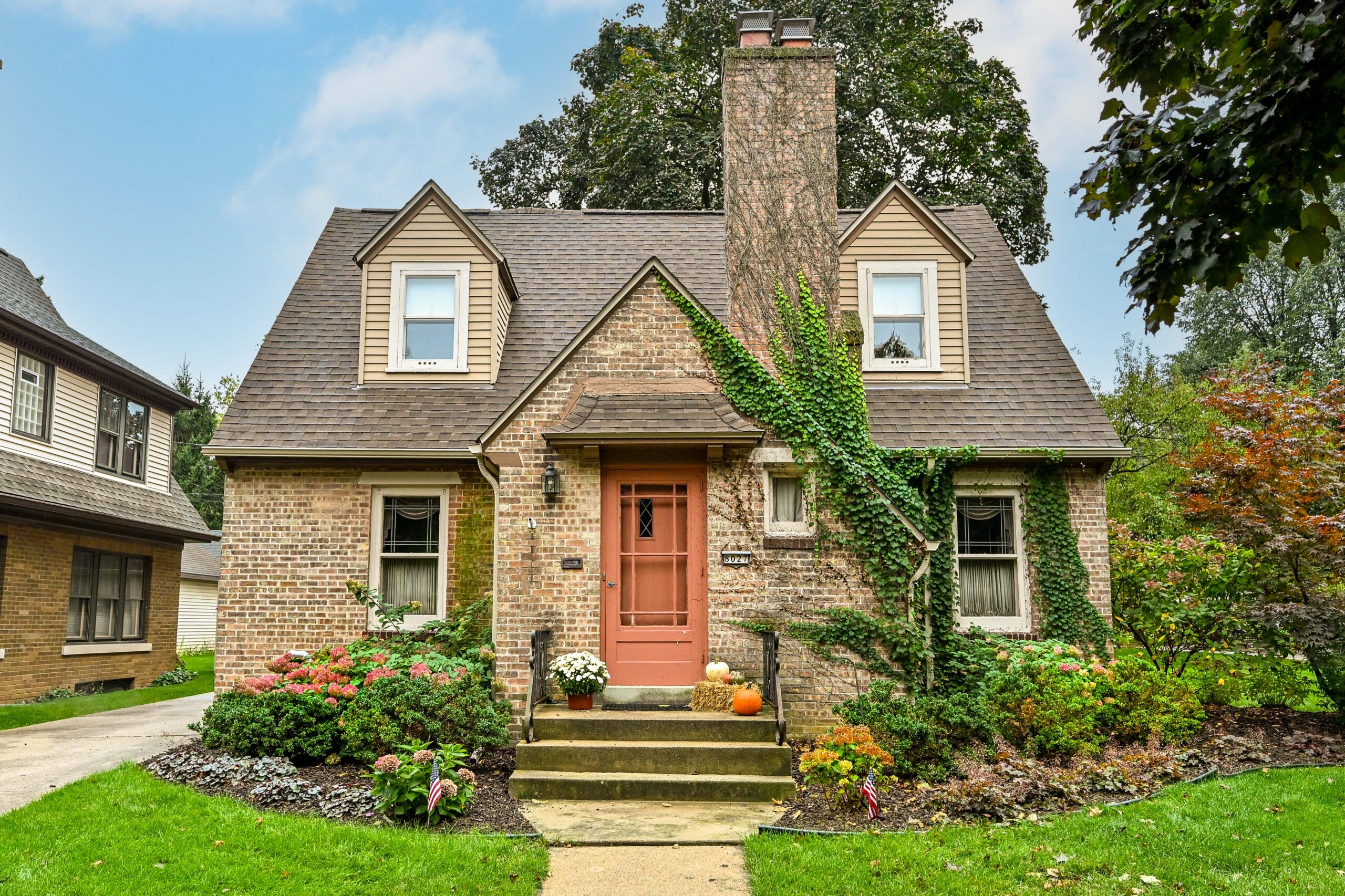  Home for Sale - 8027 W Woodland Ave. Wauwatosa, WI 53213-2157