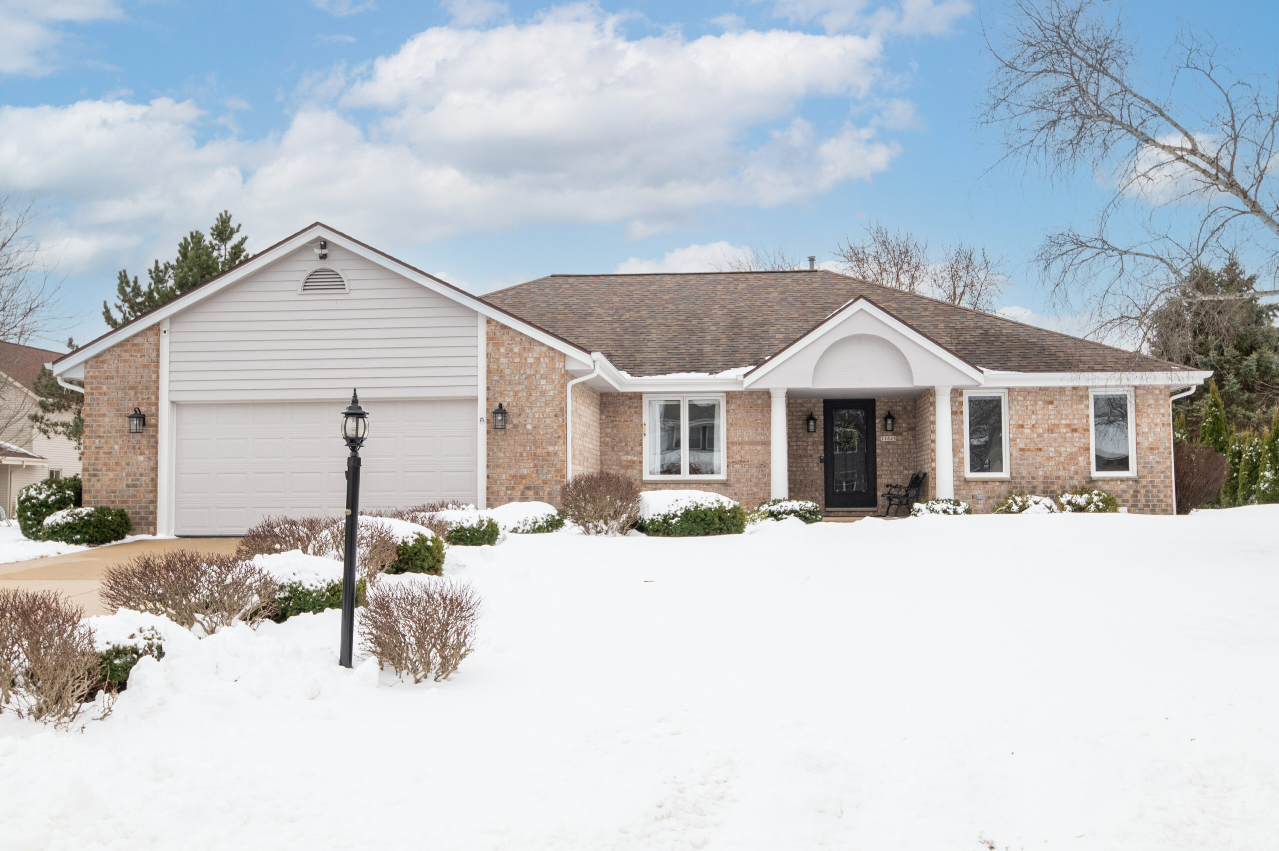  Home for Sale - 11625 W. Sunset Ln. Greenfield, WI 53228-2459