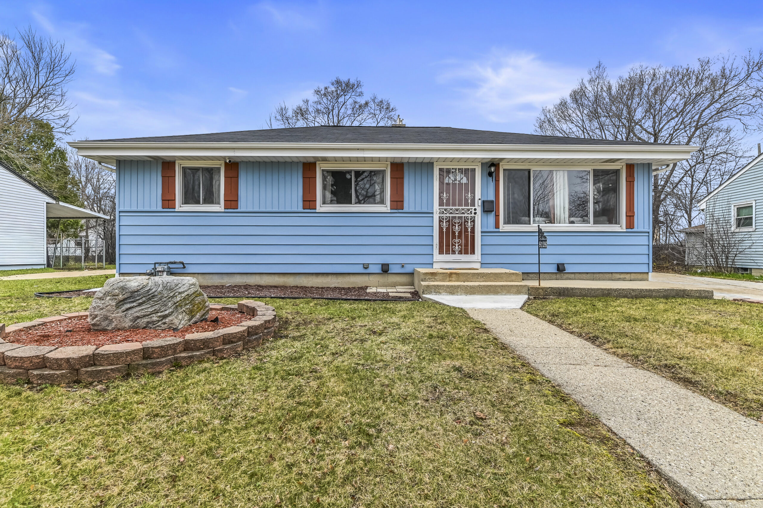  Home for Sale - 8126 W Glen Ave Milwaukee, WI 53218