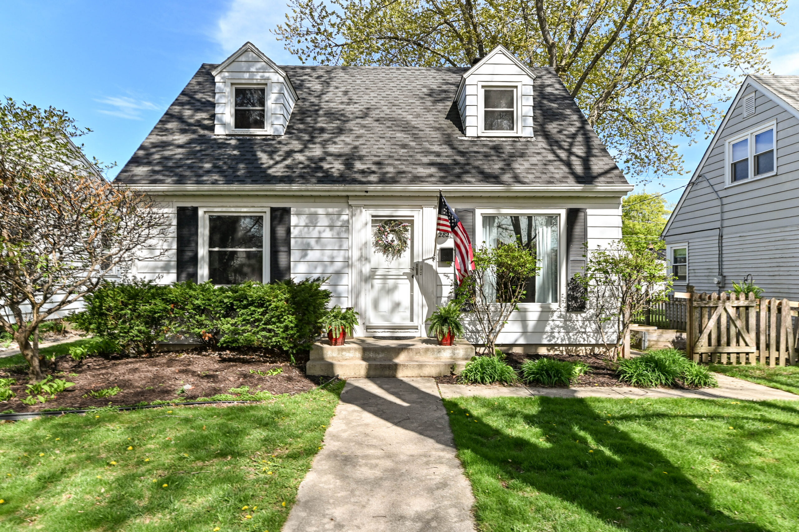  Home for Sale - 2828 N. 88th St. Milwaukee, WI 53222-4648