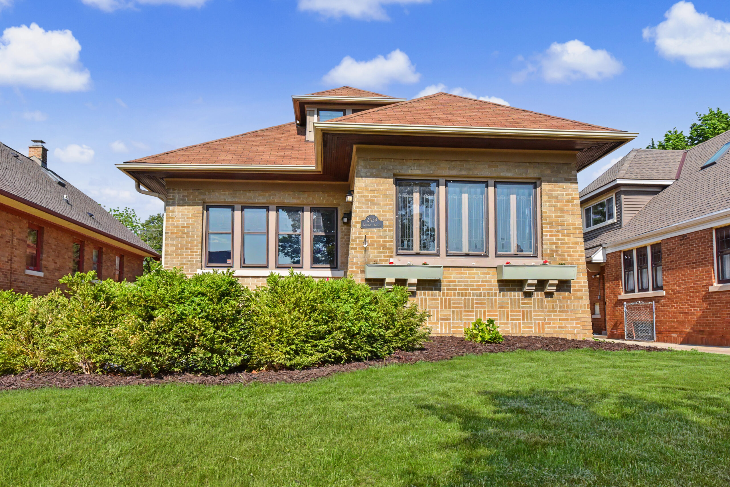  Home for Sale - 2439 Lefeber Ave. Wauwatosa, WI 53213-1219