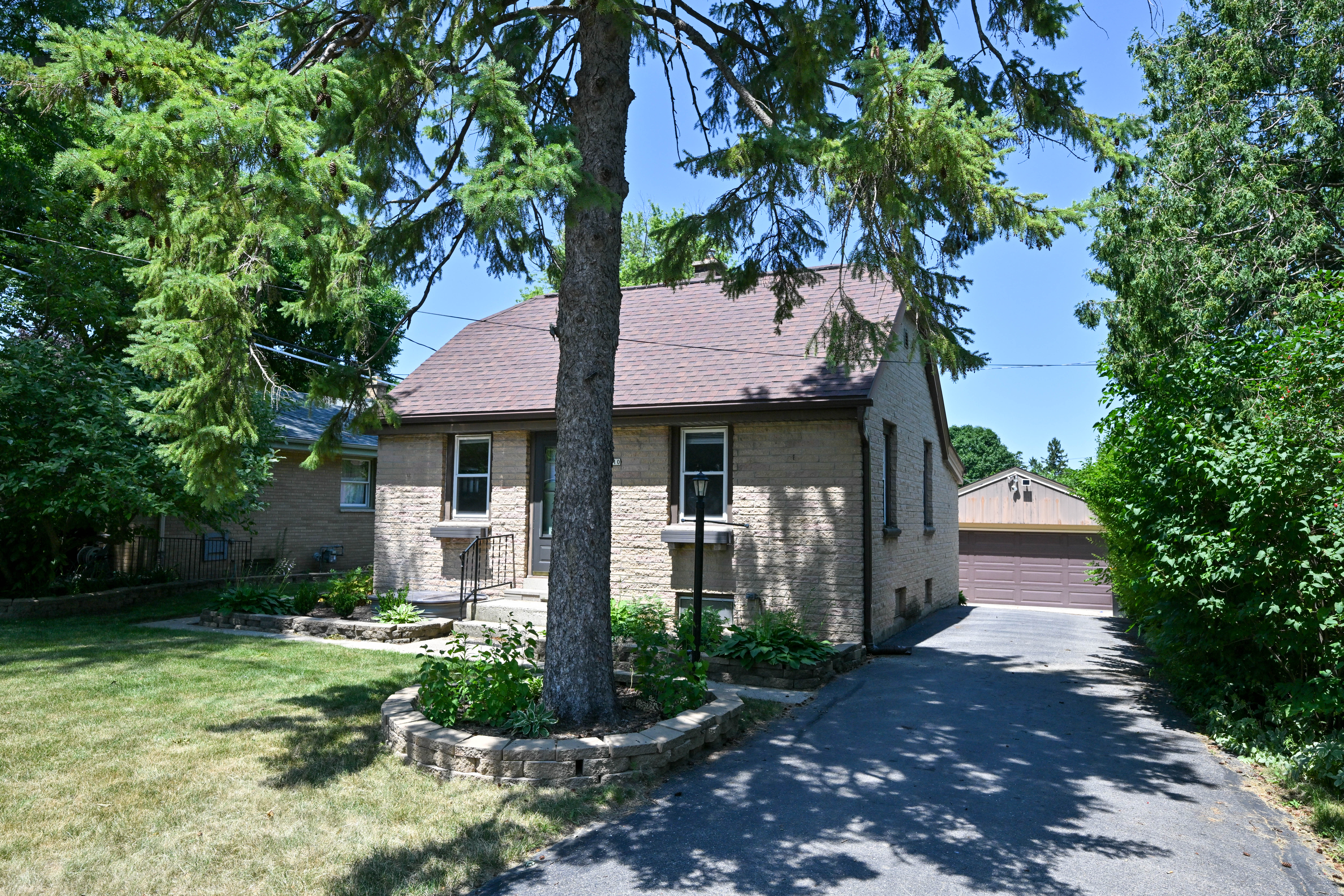  Home for Sale - 11510 W Wisconsin Ave Wauwatosa, WI 53226