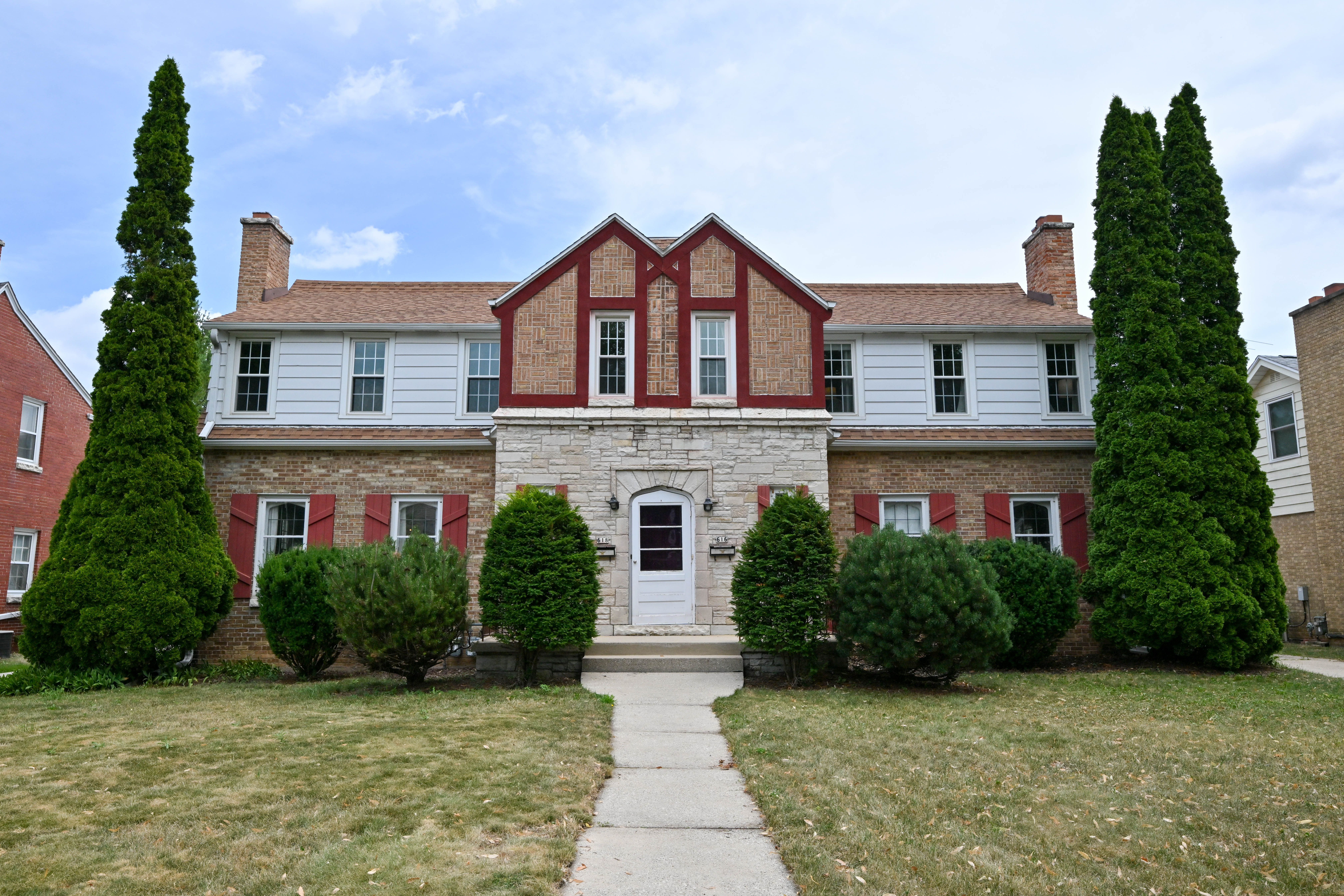  Home for Sale - 616/618 N. 104th St. Wauwatosa, WI 53226-4328