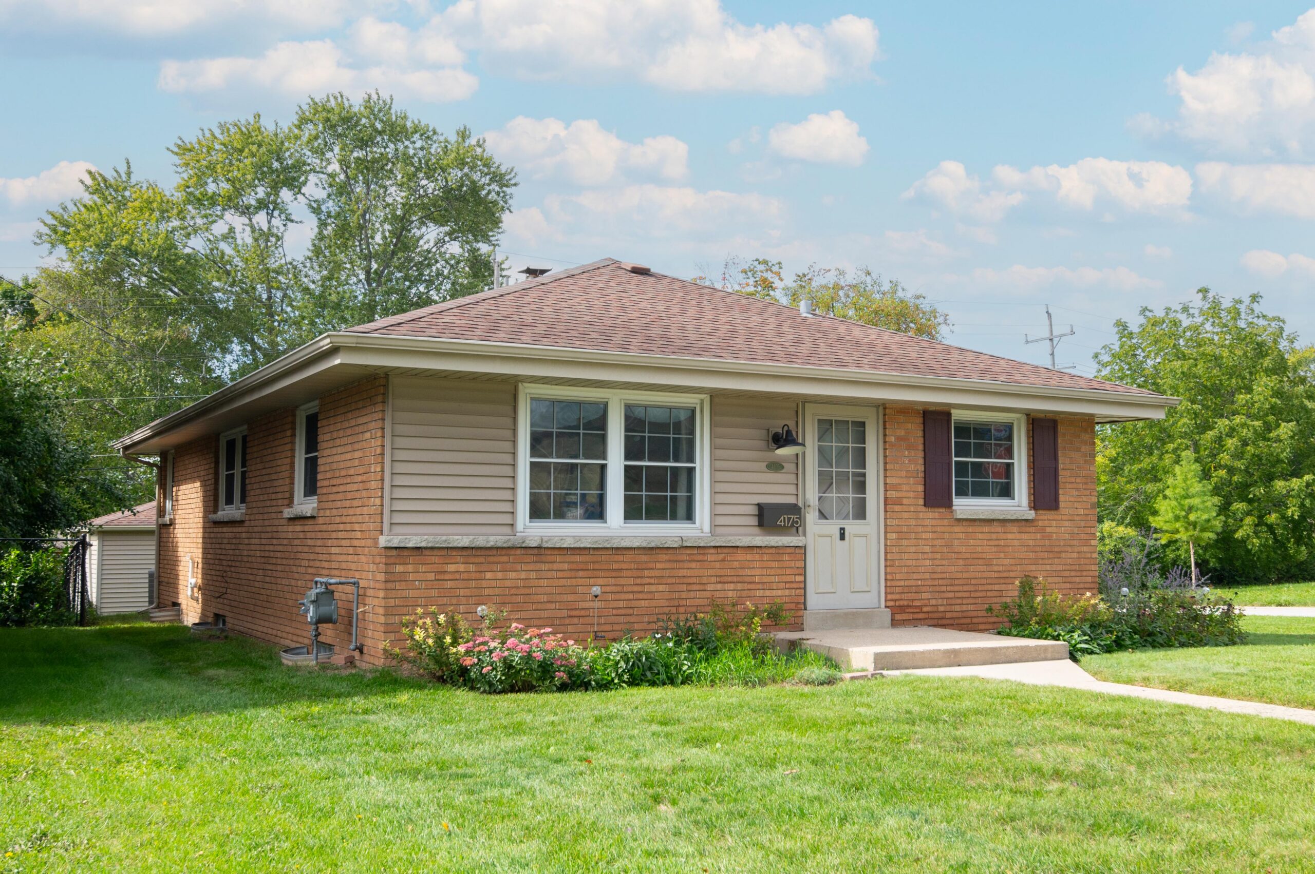  Home for Sale - 4175 N. 92nd St. Wauwatosa, WI 53222-1615