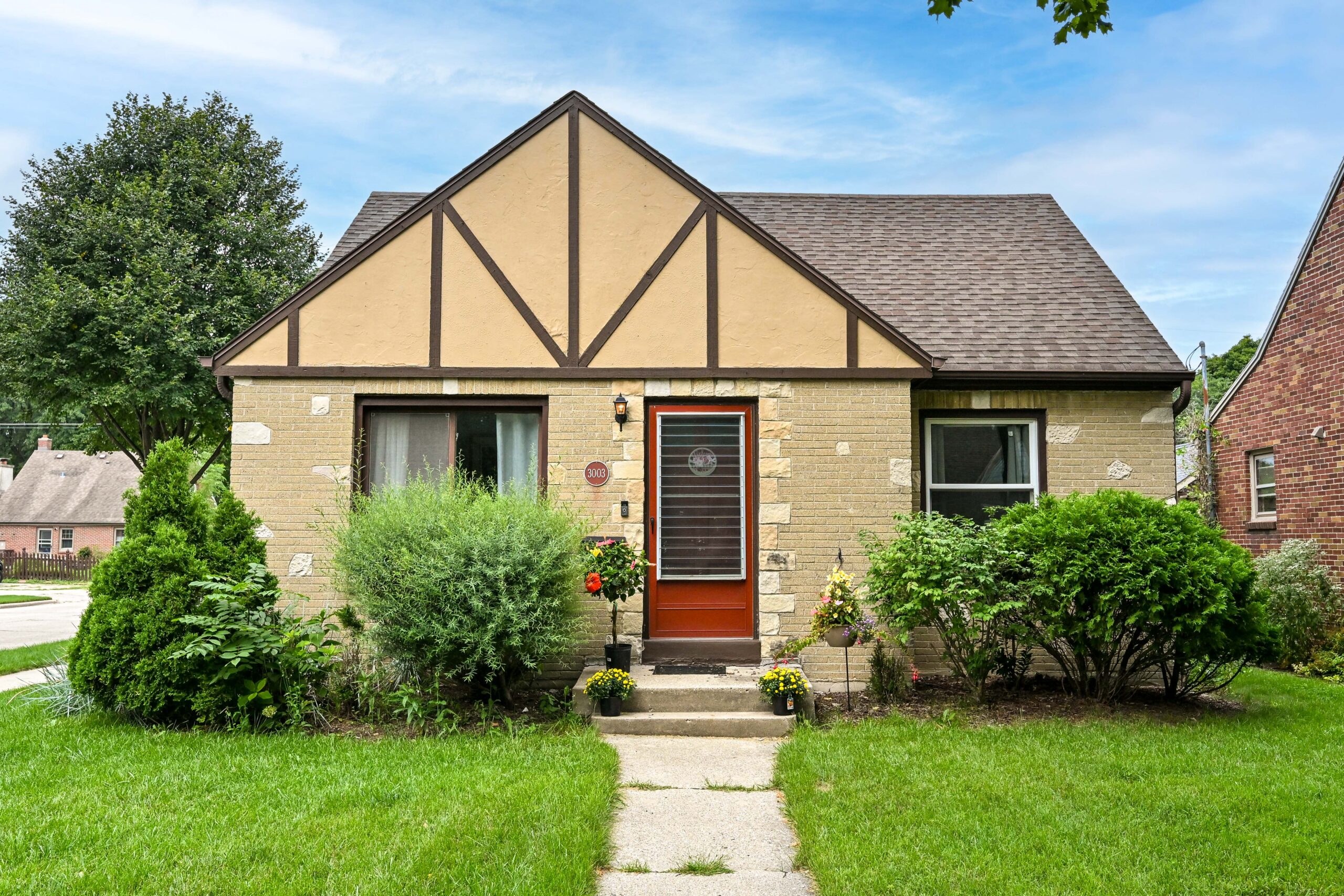  Home for Sale - 3003 N. 78th St. Milwaukee, WI 53222-5024