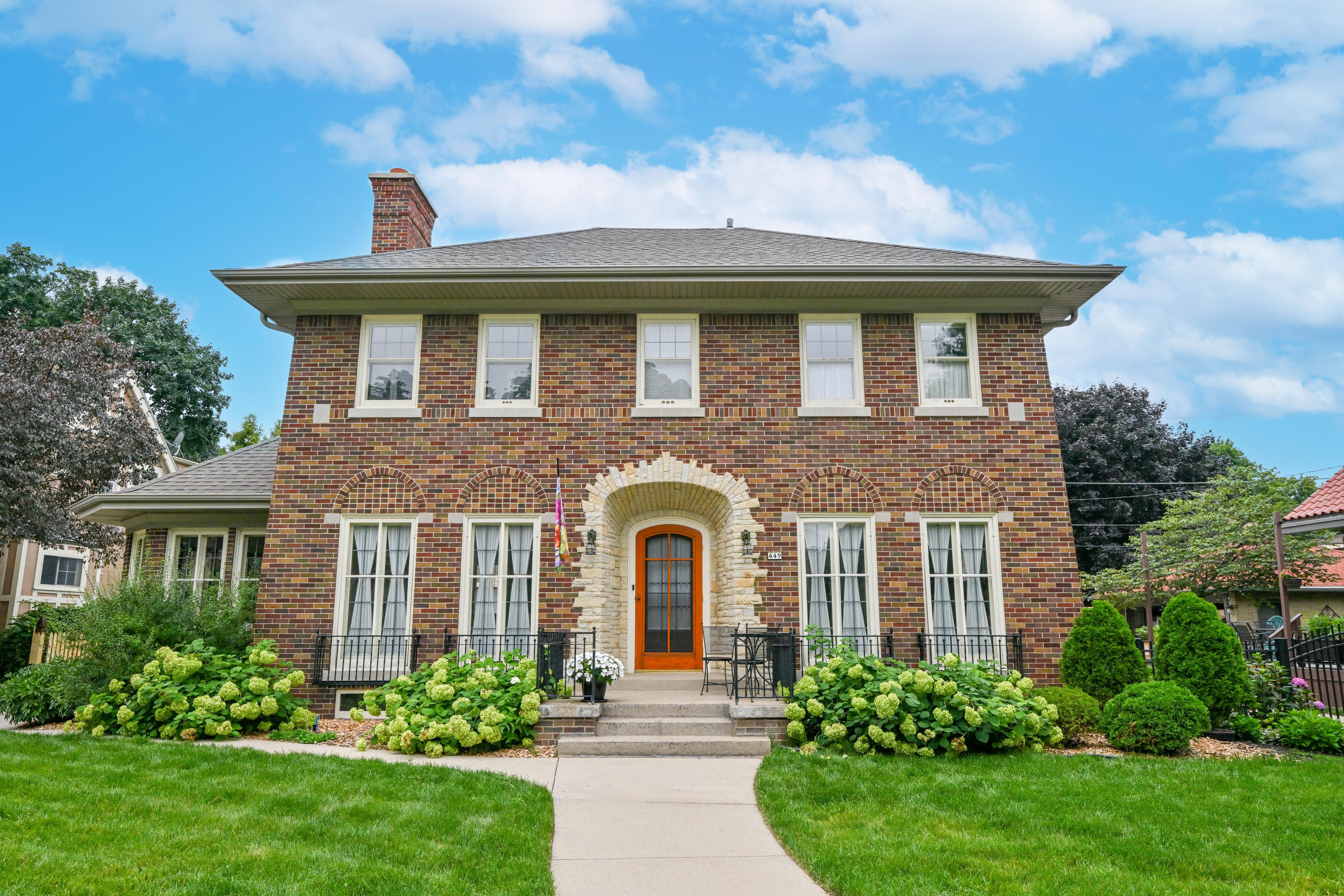  Home for Sale - 449 N. 49th St. Milwaukee, WI 53208-3629