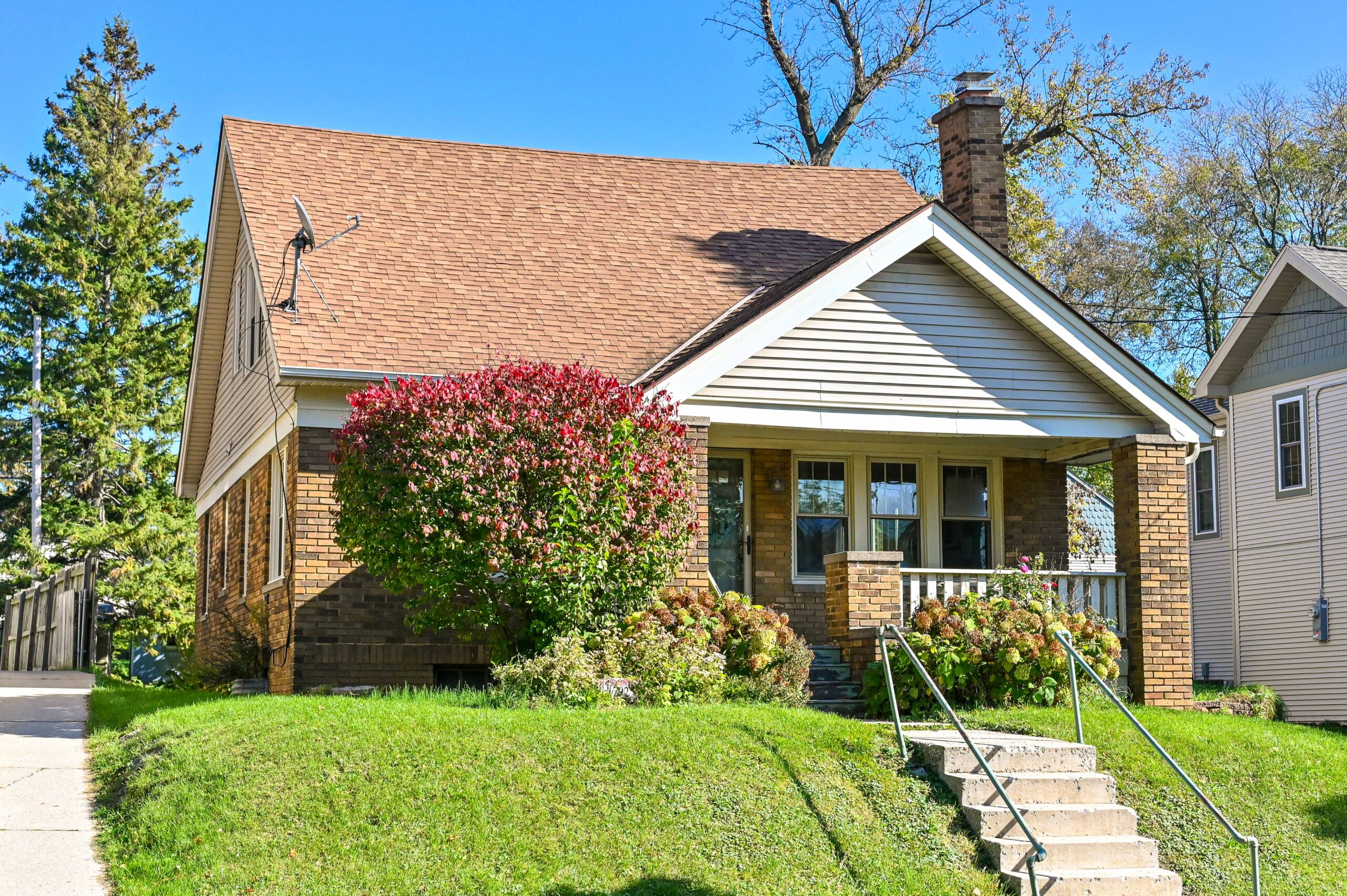  Home for Sale - 1292 N. 68th St. Wauwatosa, WI 53213